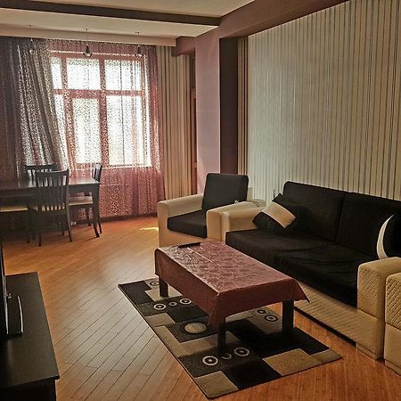 Apartment On Mirqasimov St.29 Bakú Exterior foto