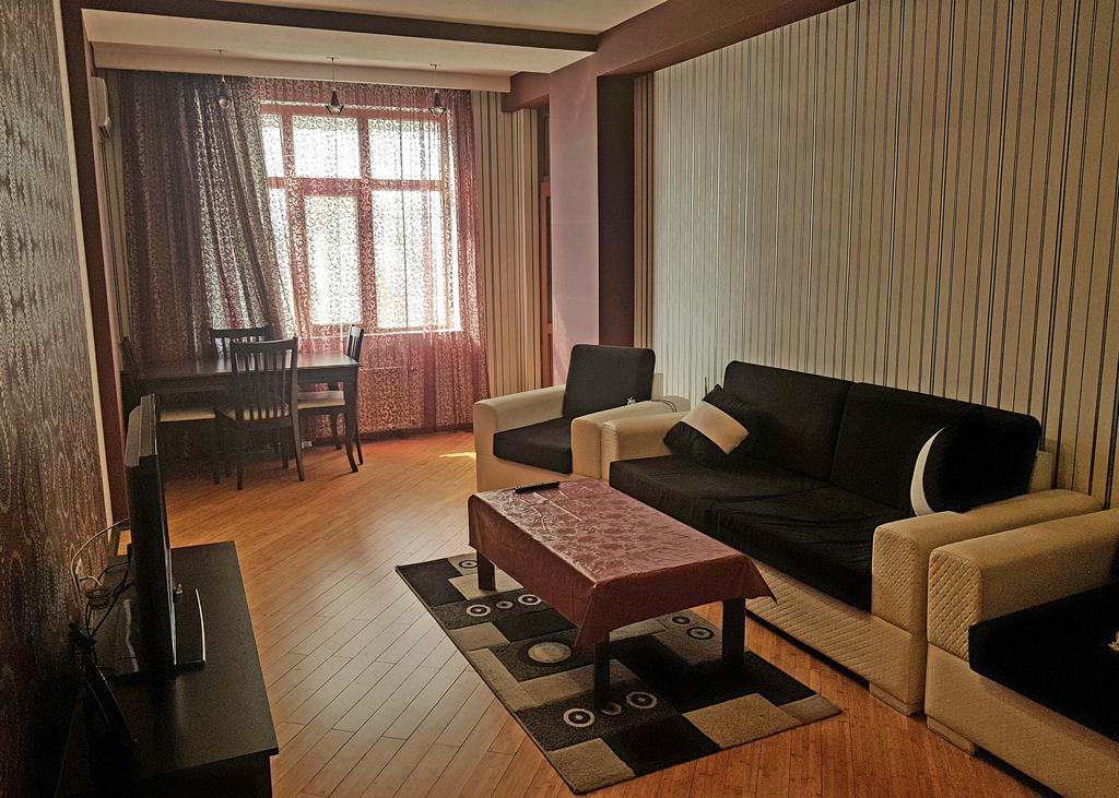 Apartment On Mirqasimov St.29 Bakú Exterior foto